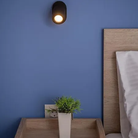 M 100m From The * Ханья