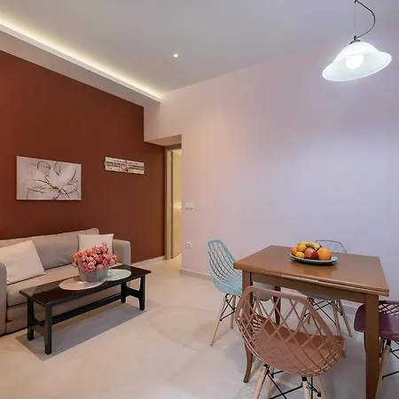 Apartment M 100m From The Chania (Crete)