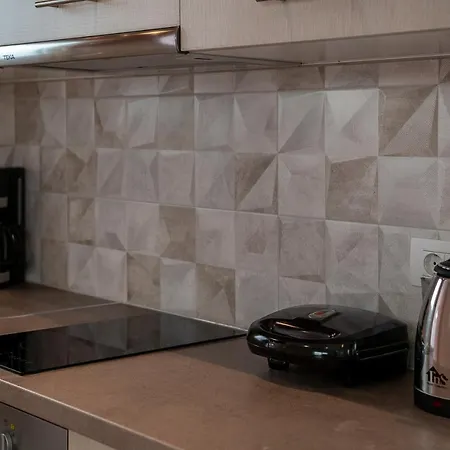 Апартаменты M 100m From The