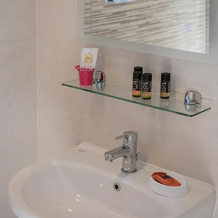 M 100m From The * Ханья