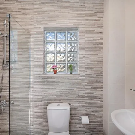 Апартаменты M 100m From The Ханья